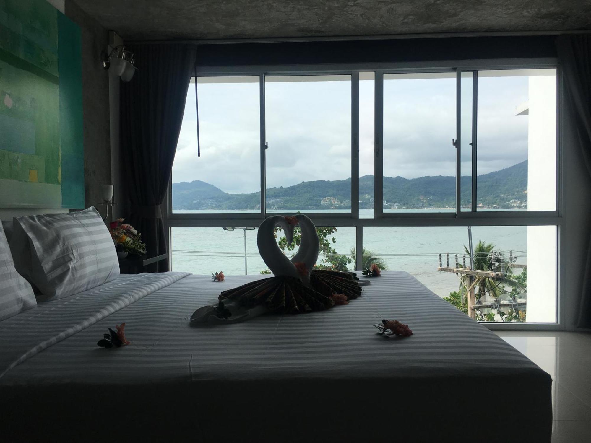 The Front Hotel And Apartments Patong Room photo